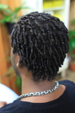 ツイストドレッド 689