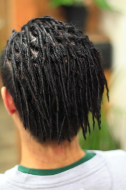 ツイストドレッド 693